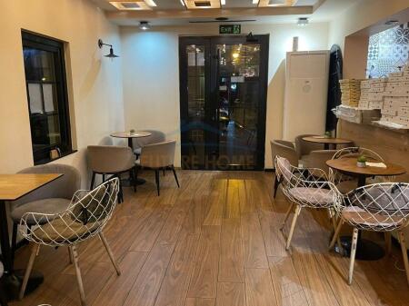 Locale Commerciale in Vendita – Zona Oxhaku, Tirana