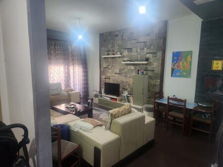 Apartament 1+1 Pranë Restorant Freskut