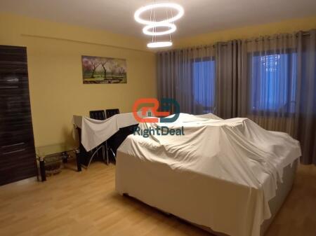 Ne Yzberisht, Shitet Apartament 2+1, Me Kubature Te Rregullt!!!