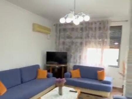 Apartament 2+1 me qira tek Gjimnazi Partizani!