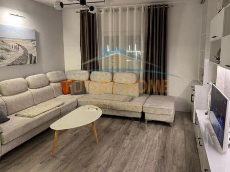 Qira, Apartament 2+1, Stacioni i Trenit