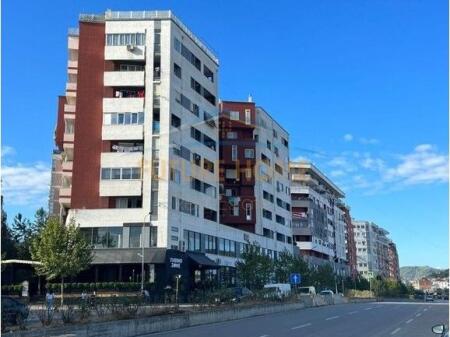 SHITET APARTAMENT 1+1 , KOMPLEKSI MOLLA ,ASTIR