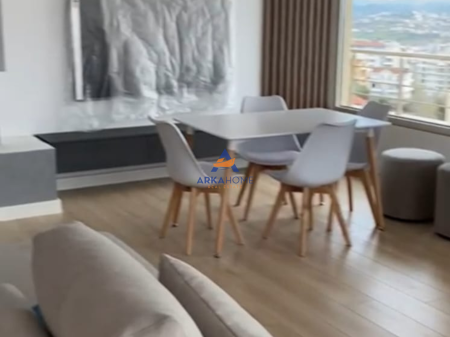 SHITET PENTHOUSE 198M2 "FRESK" 300.000 EURO