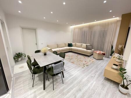 Apartament me qera 2+1+2 Vila Gold