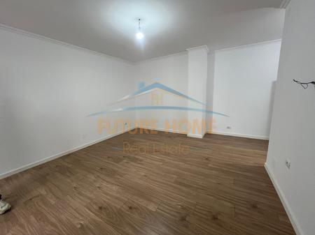 Shitet, Apartament 2+1+2, Rruga e Bogdaneve