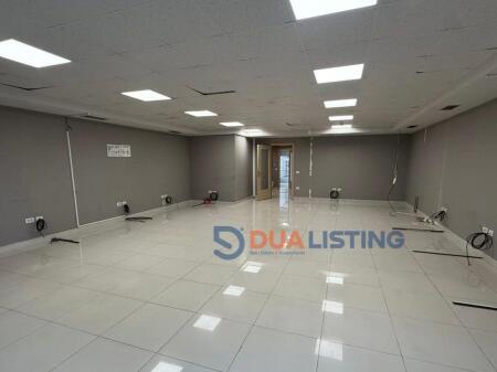 Zyra me Qira ne Bllok