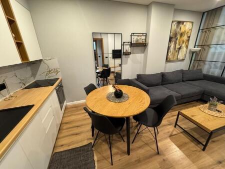 super apartament me qira tek Delijorgji