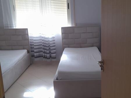 Super apartament per qira tek Amerikan 3