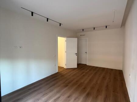 Appartamento 2+1+2 + Posto Auto – Lago Secco