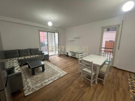 JEPET ME QERA SUPER APARTAMENT 2+1 TEK ISH RAJONI NE DURRES !