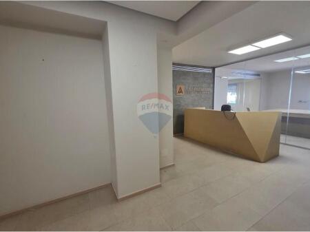 Zyrë - Për Shitje - Libri Universitar, Tiranë(ID: 530281026-1194)