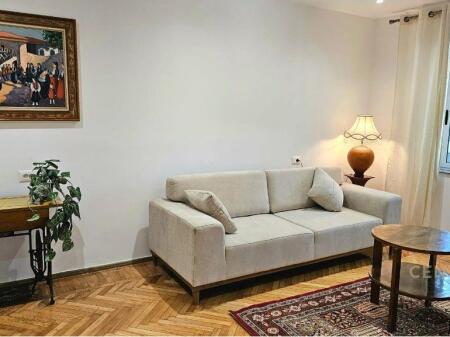 AFFITTO | Appartamento 1+1 – Vicino al Centro, Viale Bajram Curri