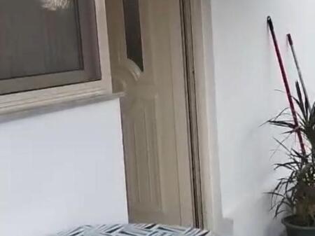 🏠 **Vilë / Shtëpi private 1+1** me qira, e ndodhur në zonën **Laprake / Spitali Ushtarak / Dogana**