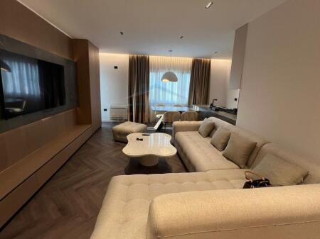 Vendesi in vendita 2+1, Via Elbasanit, Tirana