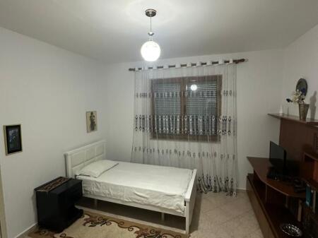 Porcelan, jepet me qera apartament 2+1!