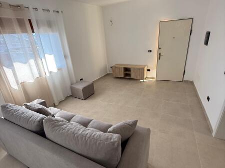 Për Qira – Apartament 2+1  në Spitalle