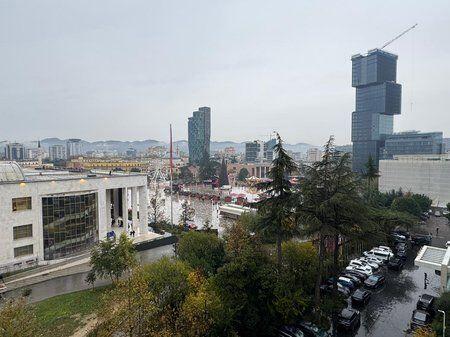 Shitet, Apartament 2+1+2, Tirana's Rock, Qendër.