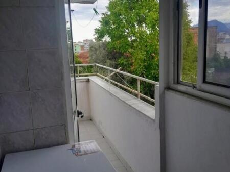 (Pa agjensi - 0 komision) Tirane, apartament në shitje 2+1+Aneks+banjo me dritare, Kati 4, çmimi: 110.000 Euro (Ali Demi)