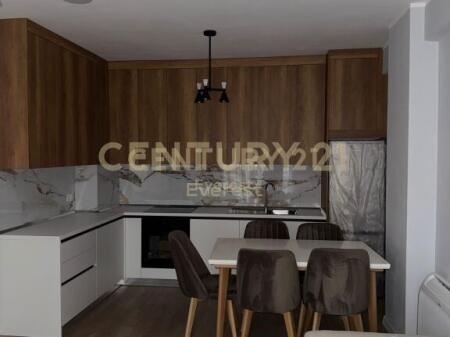 Oasis Residence – Apartament 2+1 me Post Parkimi për Qira
