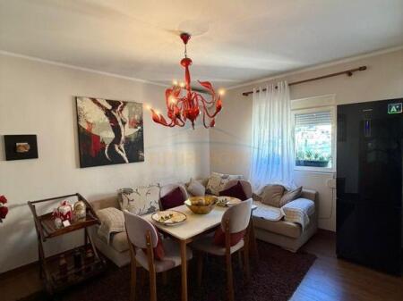 Shitet, Apartament 1+1, Ambasada Amerikane, Rruga e Elbasanit, Tiranë