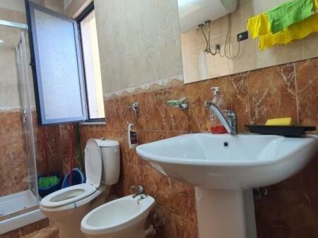 Apartament me qera 1+1 Tek Stadiumi Dinamo.