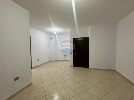 Apartment 1+1 for sale - Yzberisht.