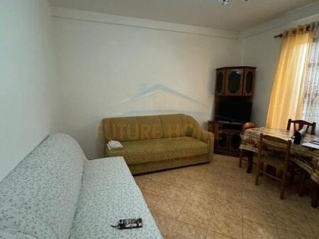 Qera, Apartament 1+1, Fresk, Tiranë.