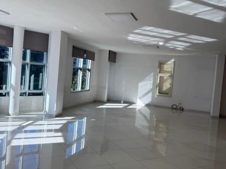 EDIFICI MULTIFUNZIONALI, LAPRAKE