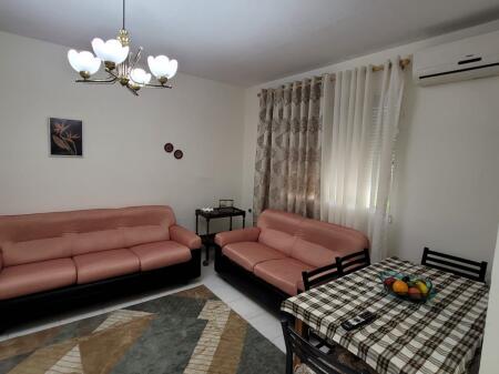 Appartamento in Affitto - 1+1 a Xhamllik presso vari bamit 34 000 leke