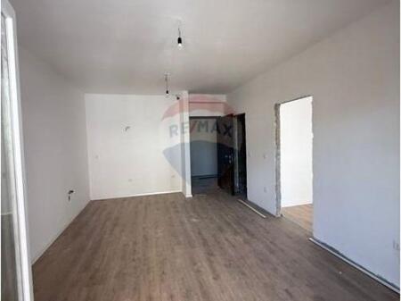 Apartament - Për Shitje - Rruga Dritan Hoxha, Tiranë (530491003-402)