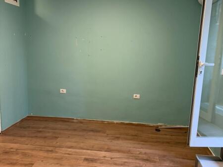 Jepet me qera njesi biznesi prane Blvd Zhan Dark