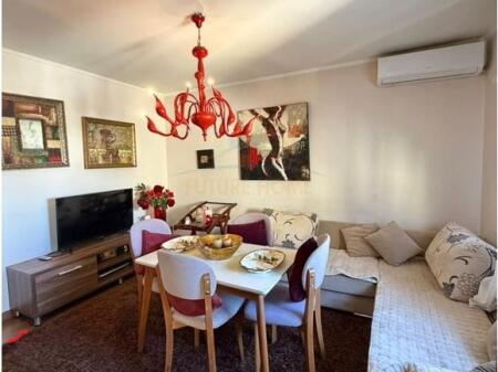 SHITET APARTAMENT 1+1 TEK AMBASADA AMERIKANE, RRUGA ELBASANIT