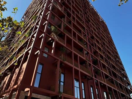 Affittasi Super Locale Commerciale presso Tirana Garden Building in Via Kavajës.