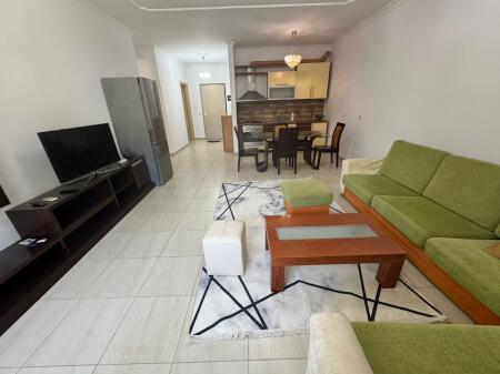 APARTAMENT ME QERA PRANË KOPSHTIT ZOOLOGJIK