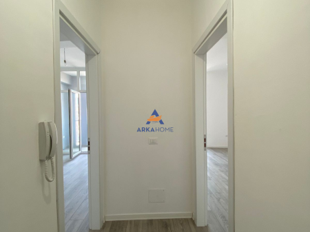 JEPET ME QERA APARTAMENT 1+1+BALLKON "KOMPLEKSI KIKA 2" 70.000 LEKE