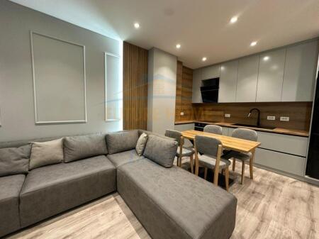 Rent, Apartment 1+1+Parking Space, Red School, Tirana.