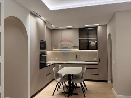 SUPER APARTAMENT 3+1 ME QIRA KOMPLEKSI OLIMPIK