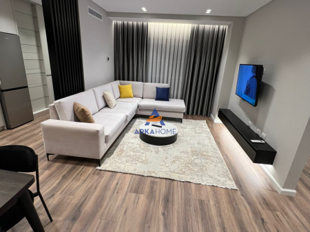 JEPET ME QERA APARTAMENT 2+1+BALLKON "TE FUSHA E AVIACIONIT" 700 EURO