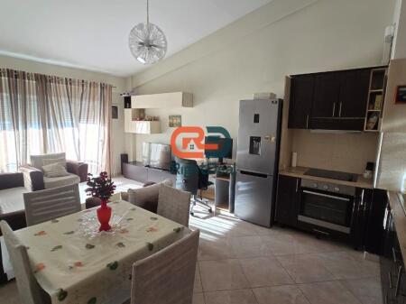 Ne Fresk, Jepet Me Qira Apartament 1+1, Totalisht I Mobiluar!!