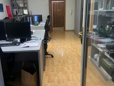 Ambient per Zyra me qira ne Ish - Bllok