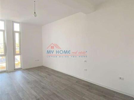 Office for rent at the Paris Commune Tirana