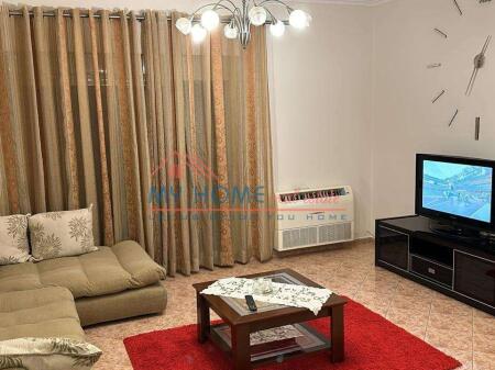 Appartamento 3+1 in Affitto vicino alla Scuola di Balletto di Tirana