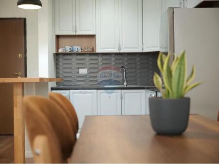 ME QIRA 1+1 PRANE NOBIS