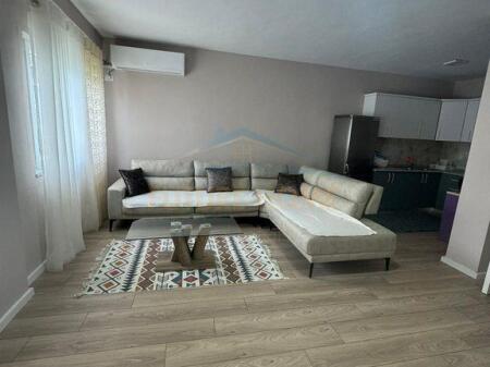 Qera, Apartament 2+1, Fresk