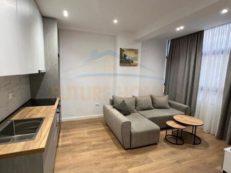 Shitet, Apartament 1+1, Komuna e Parisit, Tirane