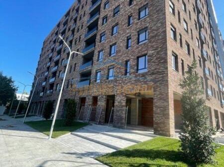 Apartament 2+1+2,per shitje Rruga 5 Maji, Tiranë