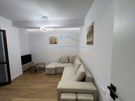 Shitet, Apartament 1+1, Komuna e Parisit, Tirane