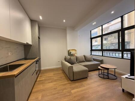 Apartament 1+1 për Shitje – Komuna e Parisit, Rruga Medar Shtylla.