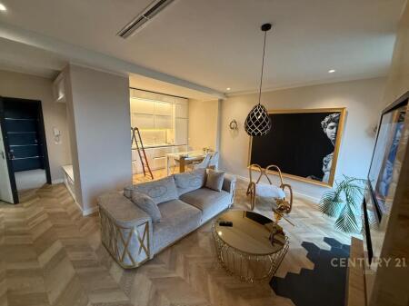 Apartament Luksoz 1+1 + Post Parkimi – Park Gate, Rr. e Elbasanit