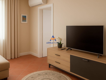 SHITEN DY APARTAMENTE 1+1 DHE GARZONIERE 112M2 "NE QENDER" 360.000 EURO